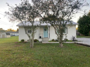 Newly Renovated Cozy Place Minutes From The Lake